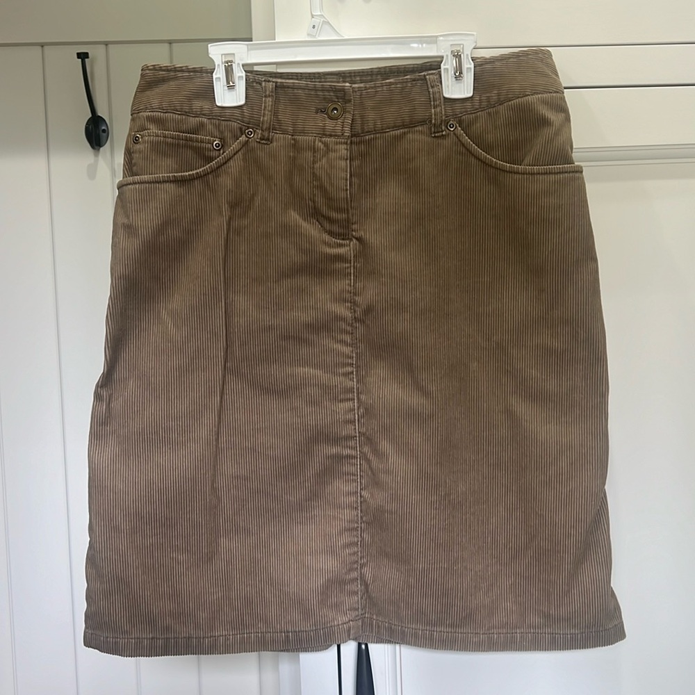 H&M Corduroy Tan skirt.   US Size 10. Five pockets. Old money Business Casual